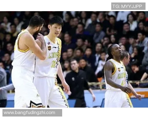 杭州篮球队以53分领跑选拔赛积分榜展现强劲实力